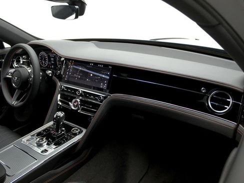 Used 2022 Bentley Flying Spur V8 AWD/4WD image 11