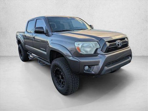 Used 2015 Toyota Tacoma PreRunner w/ SR5 Package image 3