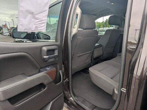 Used 2019 GMC Sierra 1500 SLE w/ SLE Value Package AWD/4WD image 12