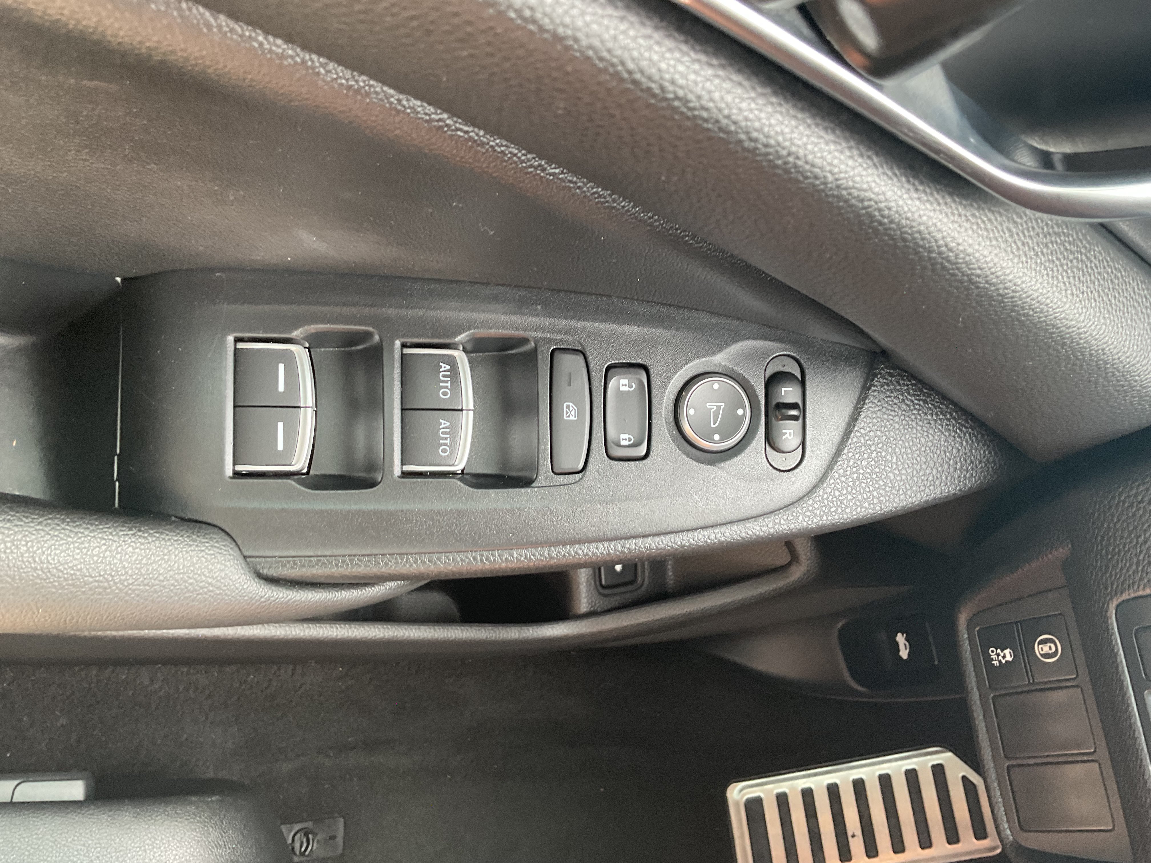 Used 2020 Honda Accord Sport image 16
