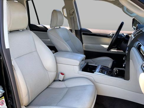 Used 2017 Lexus GX 460 Luxury AWD/4WD image 8