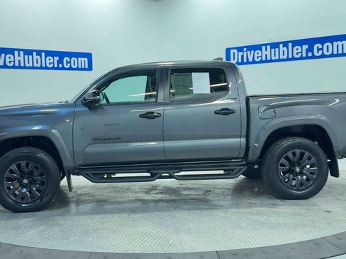 Used 2023 Toyota Tacoma Limited image 5