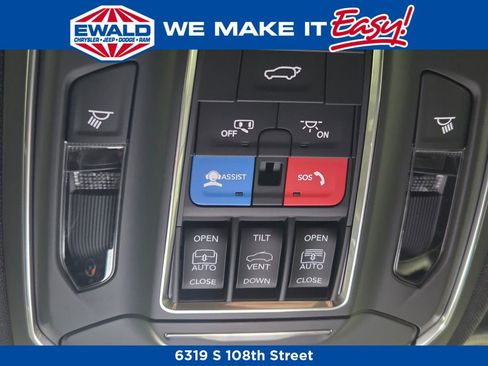 New 2025 Jeep Grand Cherokee Limited image 8