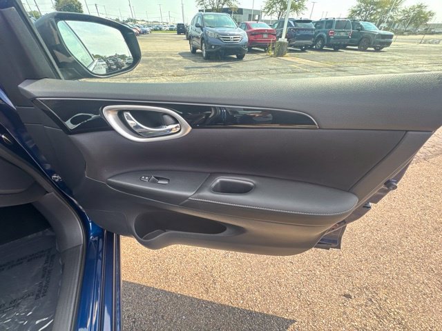 Used 2019 Nissan Sentra SV FWD image 18