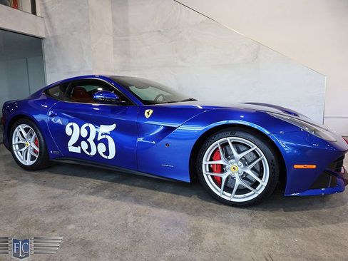 Used 2017 Ferrari F12 Berlinetta RWD image 1