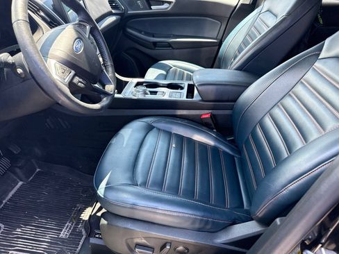 Certified 2022 Ford Edge SEL w/ Sport Appearance Package AWD/4WD image 3