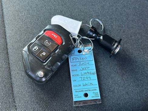 Used 2024 Jeep Wrangler Sahara image 61