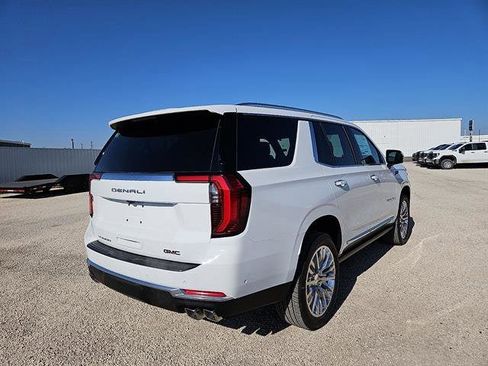 New 2026 GMC Yukon Denali w/ Sun & Power Step Package image 5