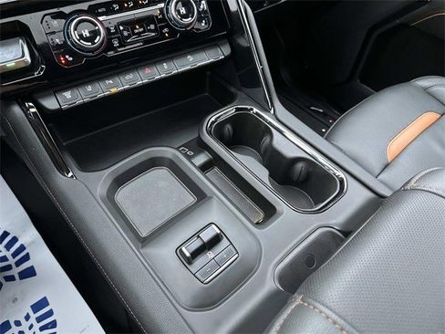 Used 2024 GMC Sierra 2500 AT4 w/ AT4 Premium Plus Package image 25