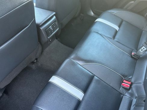 Used 2025 Toyota Camry SE image 14