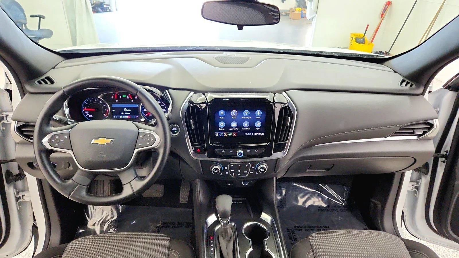 Used 2023 Chevrolet Traverse LT FWD image 28