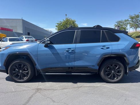 Used 2025 Toyota RAV4 XSE w/ Advanced Technology Package AWD/4WD image 4