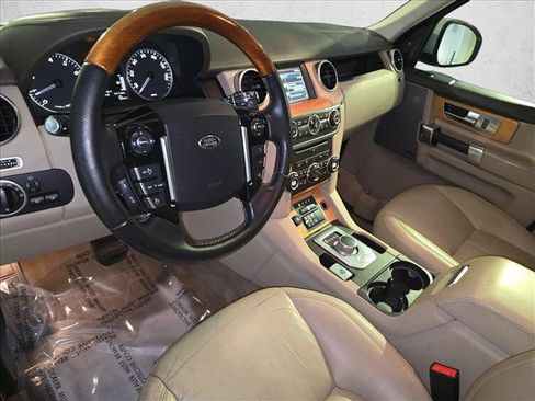 Used 2015 Land Rover LR4 HSE LUX AWD/4WD image 18