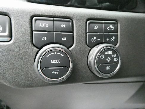 Used 2023 Chevrolet Silverado 1500 LTZ w/ Z71 Off-Road Package image 23