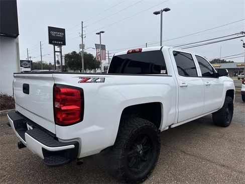 Used 2018 Chevrolet Silverado 1500 LT w/ Texas Edition image 6