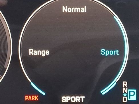 Certified 2025 Porsche Taycan image 23