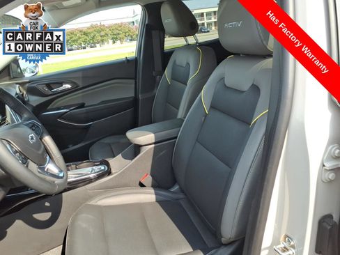 Used 2026 Chevrolet Trax ACTIV w/ Sunroof Package FWD image 17