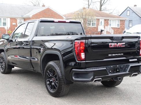 Used 2022 GMC Sierra 1500 Elevation image 2