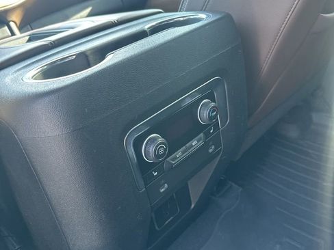 Used 2021 Chevrolet Tahoe High Country RWD image 10