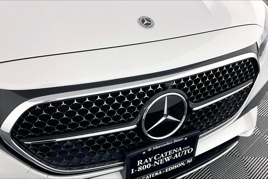 Used 2026 Mercedes-Benz E 350 4MATIC Sedan image 22