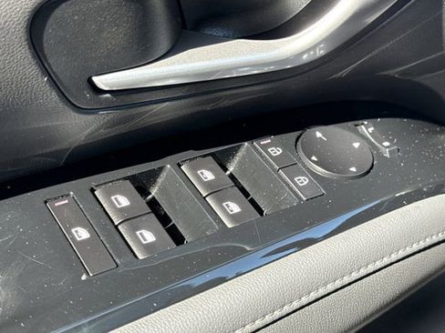 Used 2025 Hyundai Santa Cruz Limited image 23