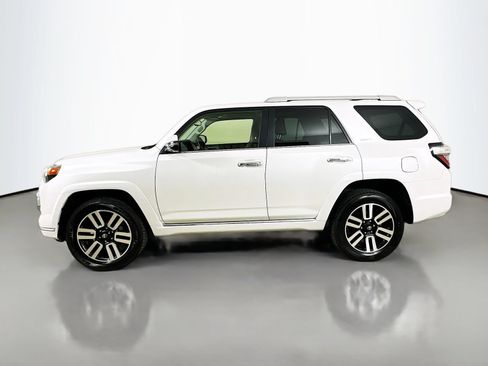 Used 2024 Toyota 4Runner Limited AWD/4WD image 8