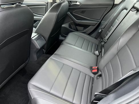 Used 2024 Volkswagen Jetta SE image 11