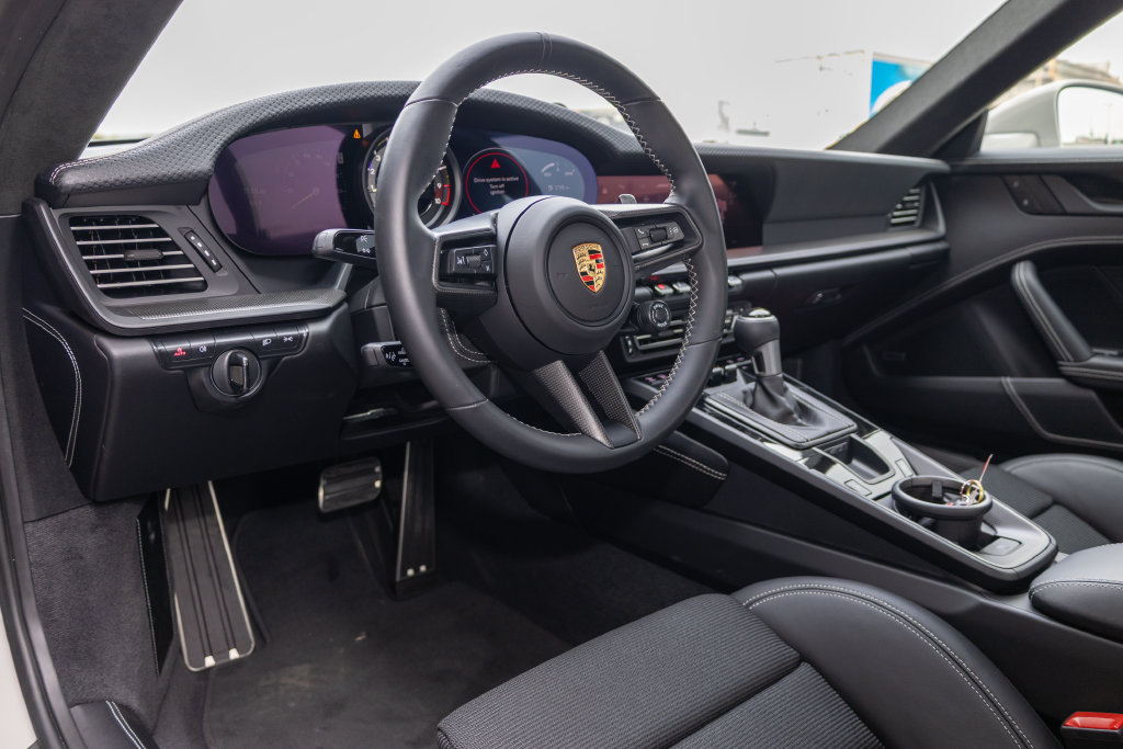Used 2024 Porsche 911 GT3 RWD image 9