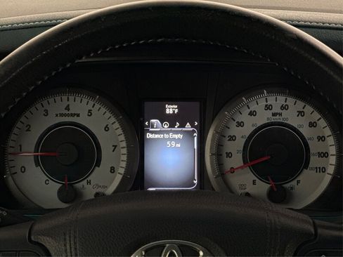Used 2016 Toyota Sienna SE w/ SE Preferred Package FWD image 14
