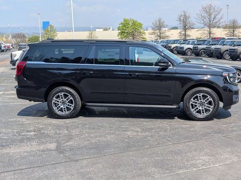 New 2026 Ford Expedition Max Active AWD/4WD image 3