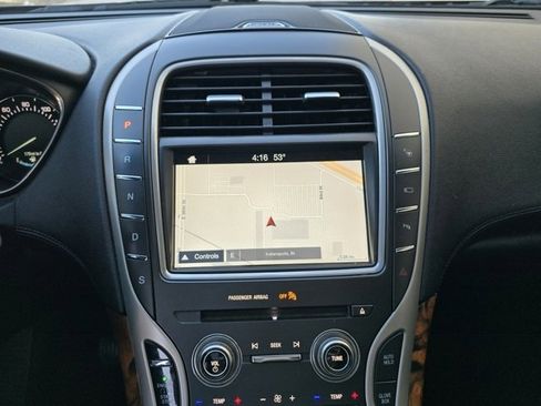 Used 2018 Lincoln MKX Reserve image 26