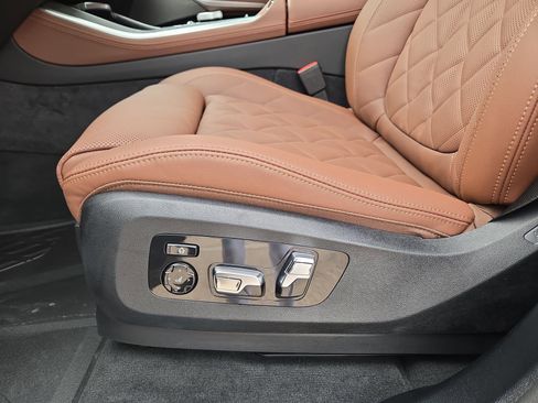 New 2026 BMW X5 M60i AWD/4WD image 17