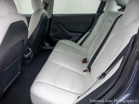 Used 2021 Tesla Model 3 Performance image 14