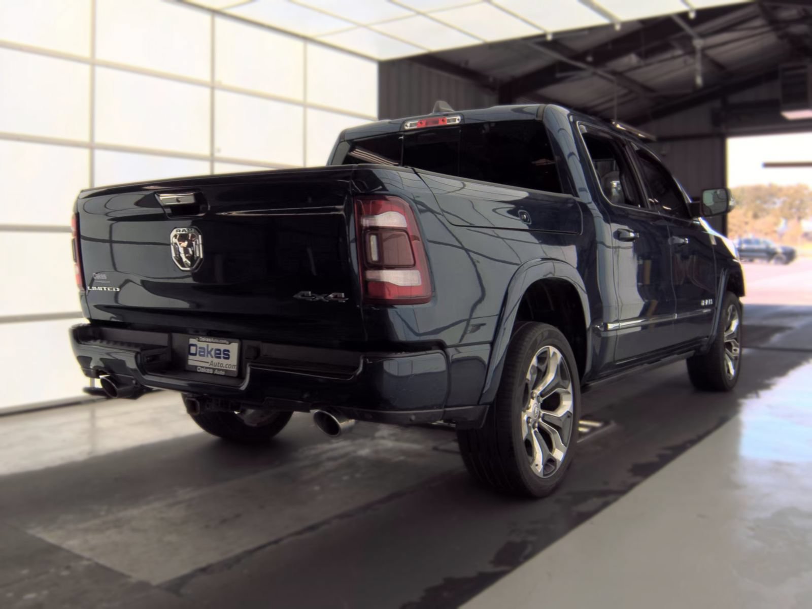 Used 2020 RAM 1500 Limited AWD/4WD image 3