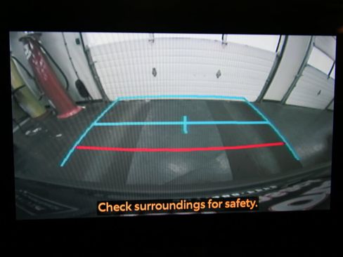 Used 2023 Toyota Corolla Cross LE w/ Moonroof Package AWD/4WD image 17