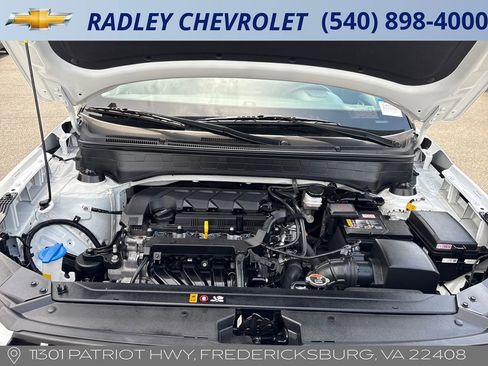 Used 2025 Hyundai Venue SEL FWD image 15