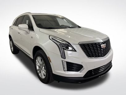 New 2025 Cadillac XT5 Luxury