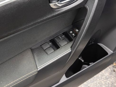 Used 2019 Toyota Corolla LE image 9