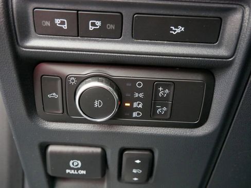 Certified 2022 Ford F150 XLT w/ Equipment Group 302A High image 21