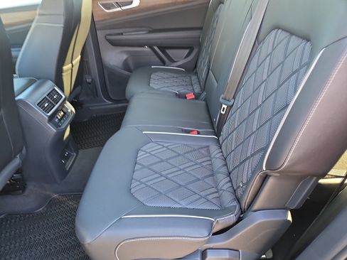 New 2026 Volkswagen Atlas SEL Premium R-Line image 5