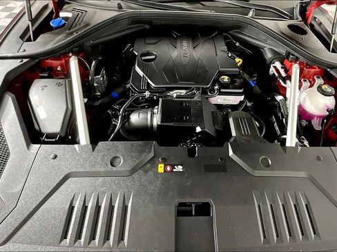 Used 2025 Genesis GV70 2.5T image 13