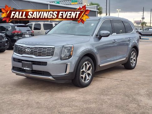 Used 2021 Kia Telluride EX w/ Towing Package FWD image 3