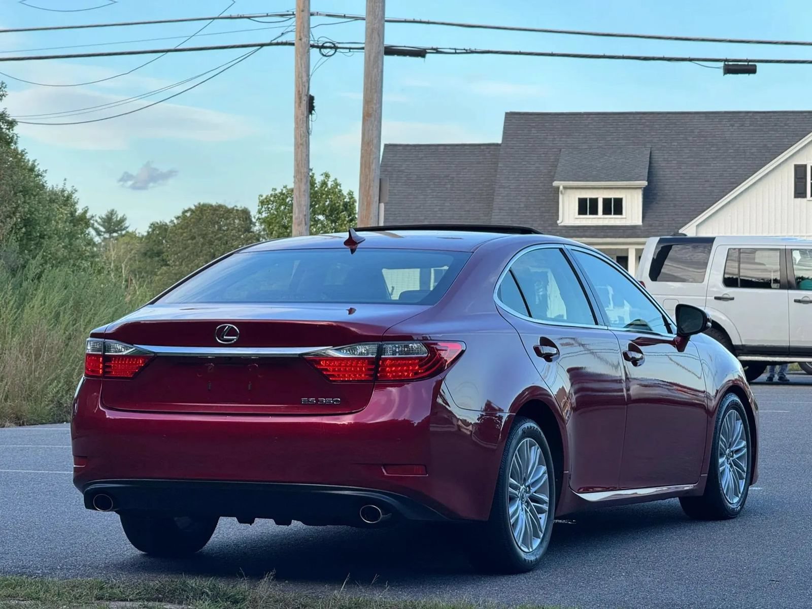 Used 2014 Lexus ES 350 w/ Luxury Package FWD image 6