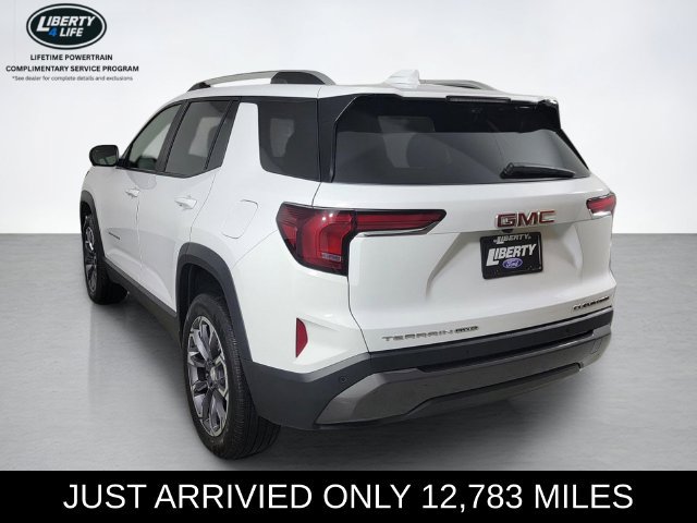 Used 2026 GMC Terrain Elevation w/ Elevation Premium Package AWD/4WD image 5