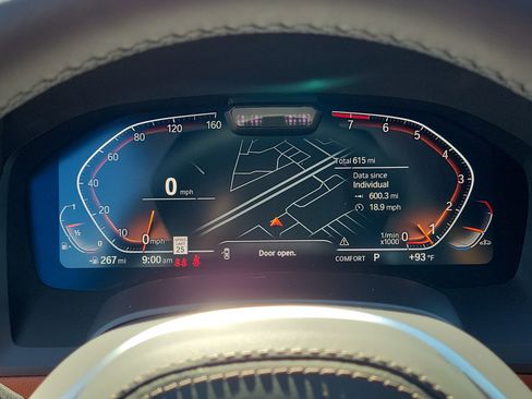 Used 2025 BMW 840i Convertible image 27