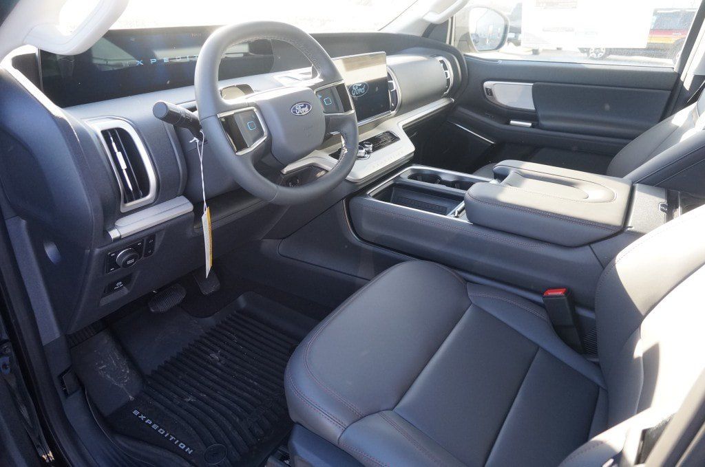 Used 2013 Ford F350 Lariat w/ Lariat Ultimate Pkg AWD/4WD image 26