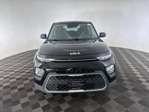 Used 2022 Kia Soul LX w/ Technology Package FWD image 2