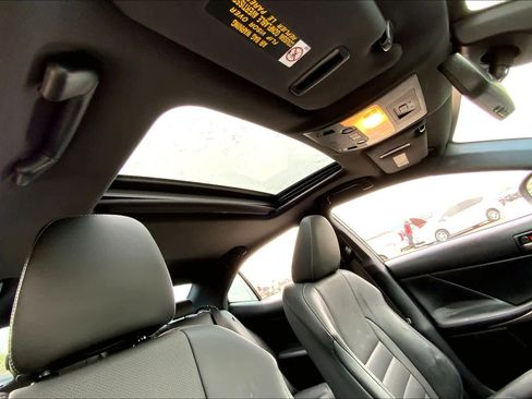 Used 2017 Lexus IS 200t F Sport image 13