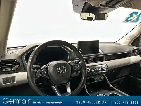 Used 2023 Honda Pilot Touring image 15