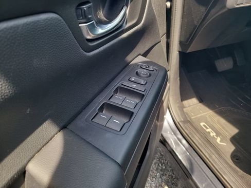 Used 2025 Honda CR-V EX image 10